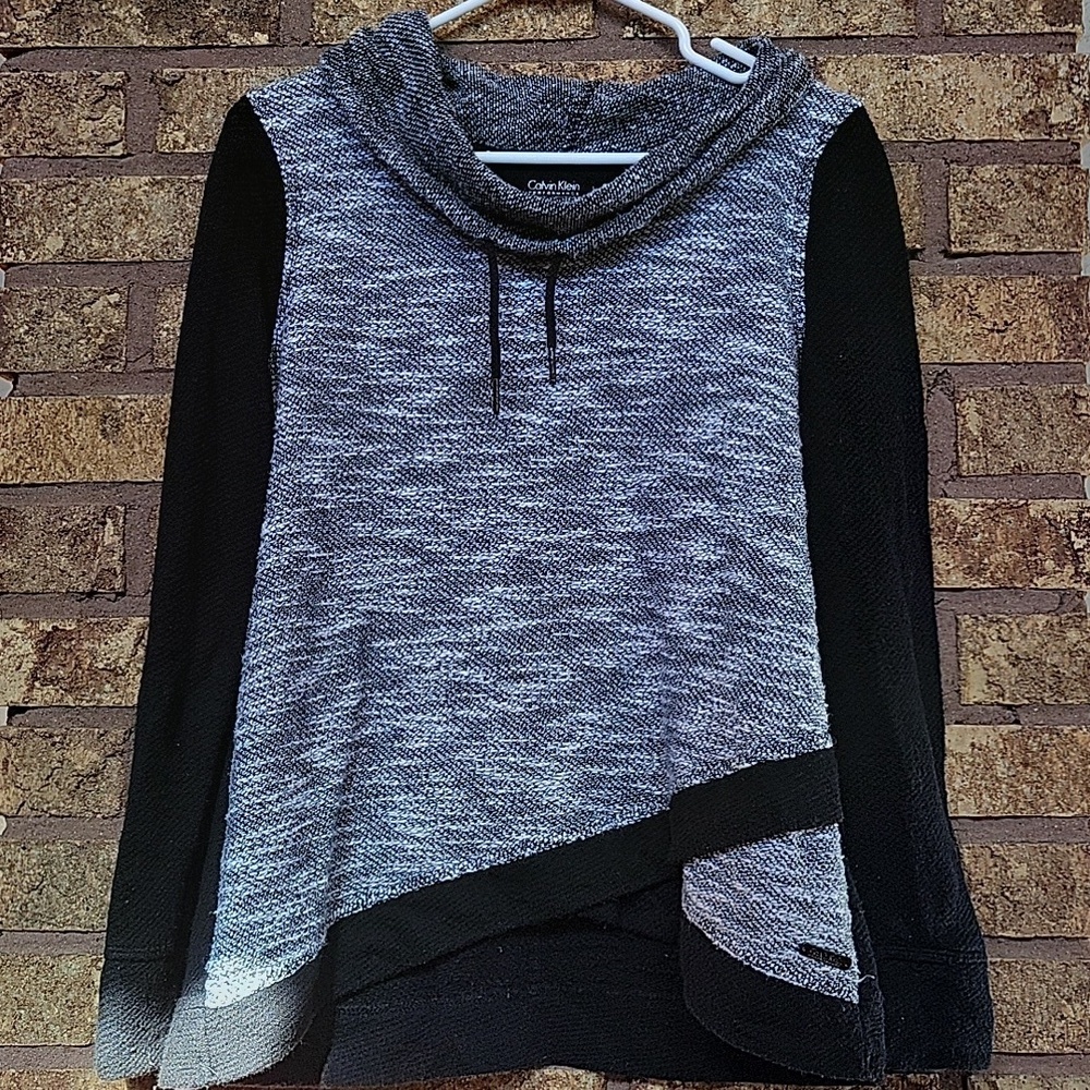 Calvin Klein Performance Black and White Cowl Neck Sweater Size Large
